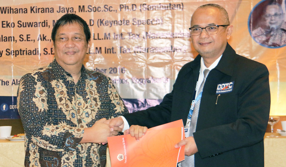 MoU between Faculty of Economics and Business Gadjah Mada University and DDTC